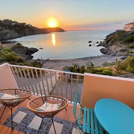 Azur: Beachfront Retreat With Sea Views And Charm *