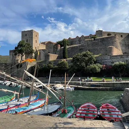 Azur-les Pieds Dans L'eau-vue Sur Et Clocher De En Toile De Fond - Wifi Fibre- Parking Couvert *
