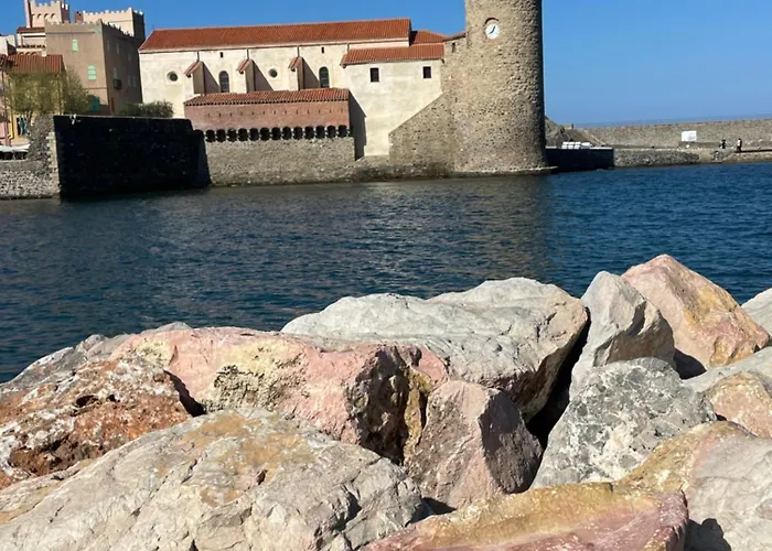 Azur-les Pieds Dans L'eau-vue Sur Et Clocher De En Toile De Fond - Wifi Fibre- Parking Couvert Κολιούρ